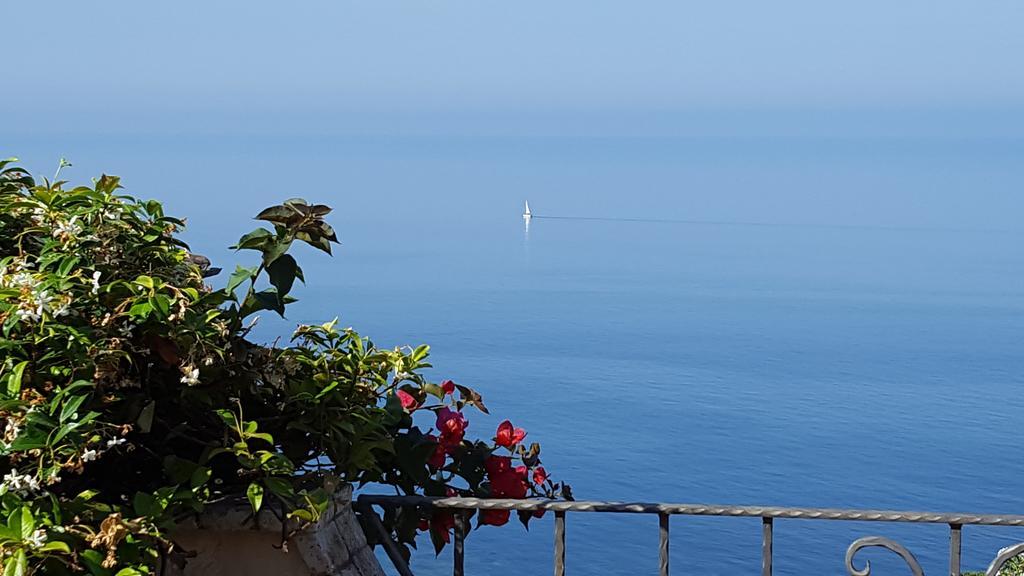 La Del Faro 3* Scalea
