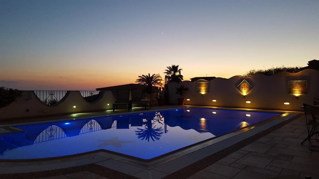 La Del Faro Bed & Breakfast